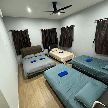 Momo Guest House Куала-Тренгану Екстер'єр фото