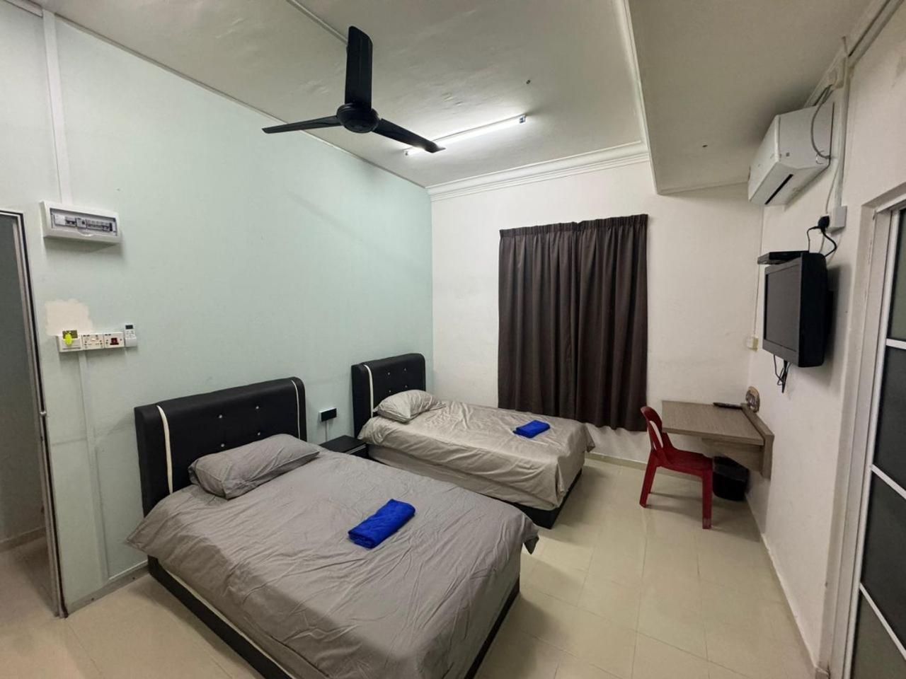 Momo Guest House Куала-Тренгану Екстер'єр фото